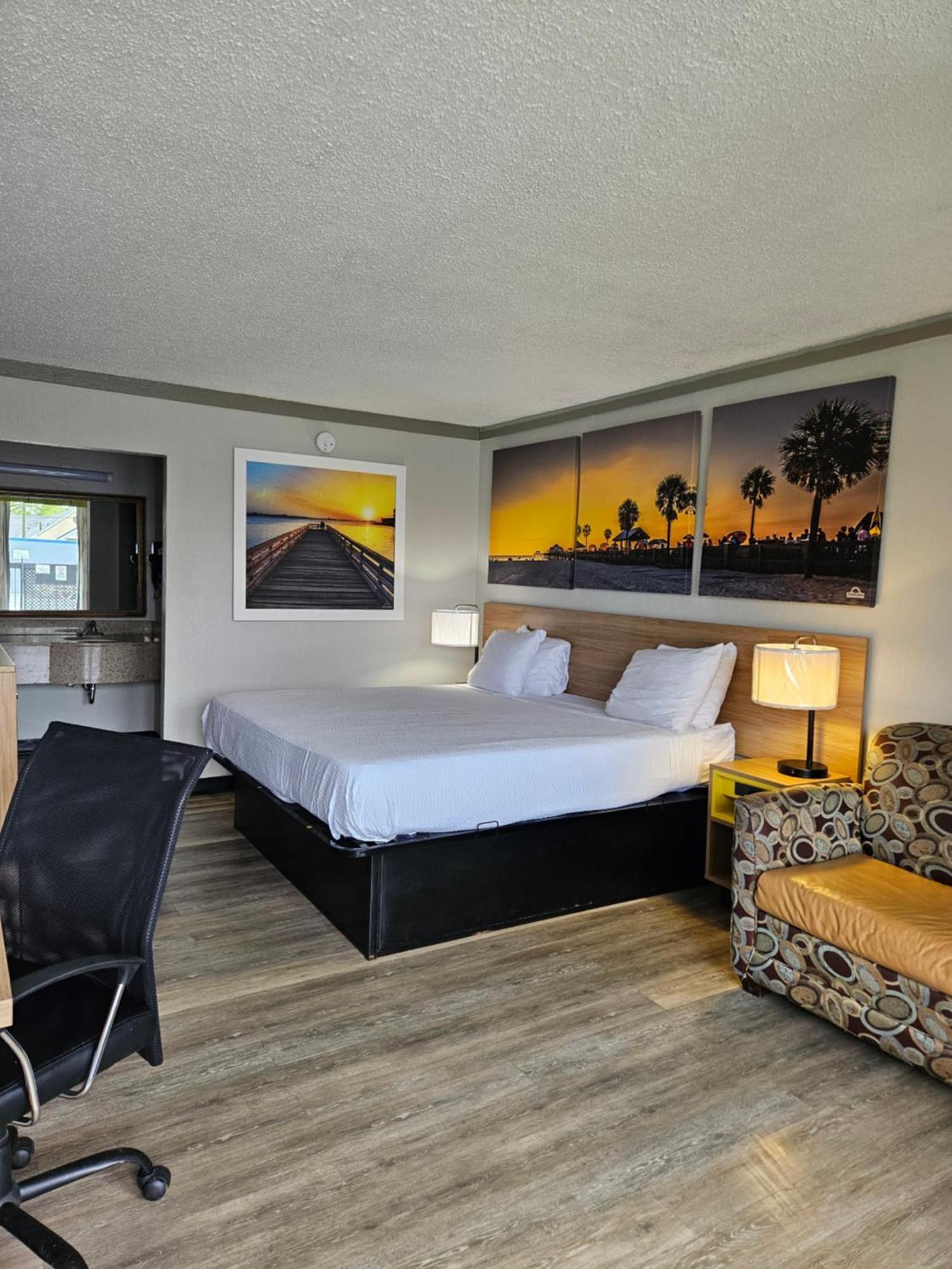 Days Inn By Wyndham Washington Dış mekan fotoğraf