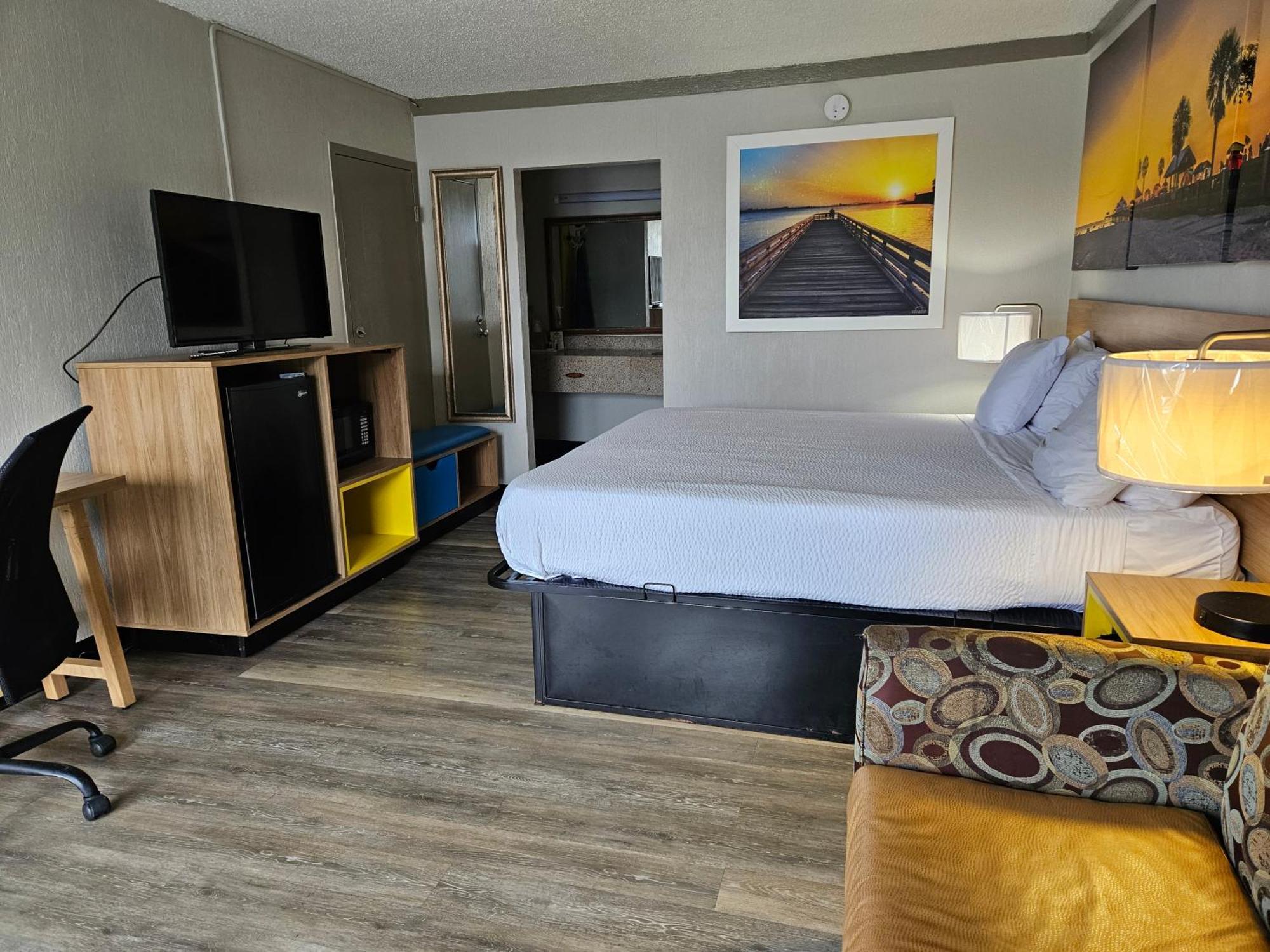 Days Inn By Wyndham Washington Dış mekan fotoğraf