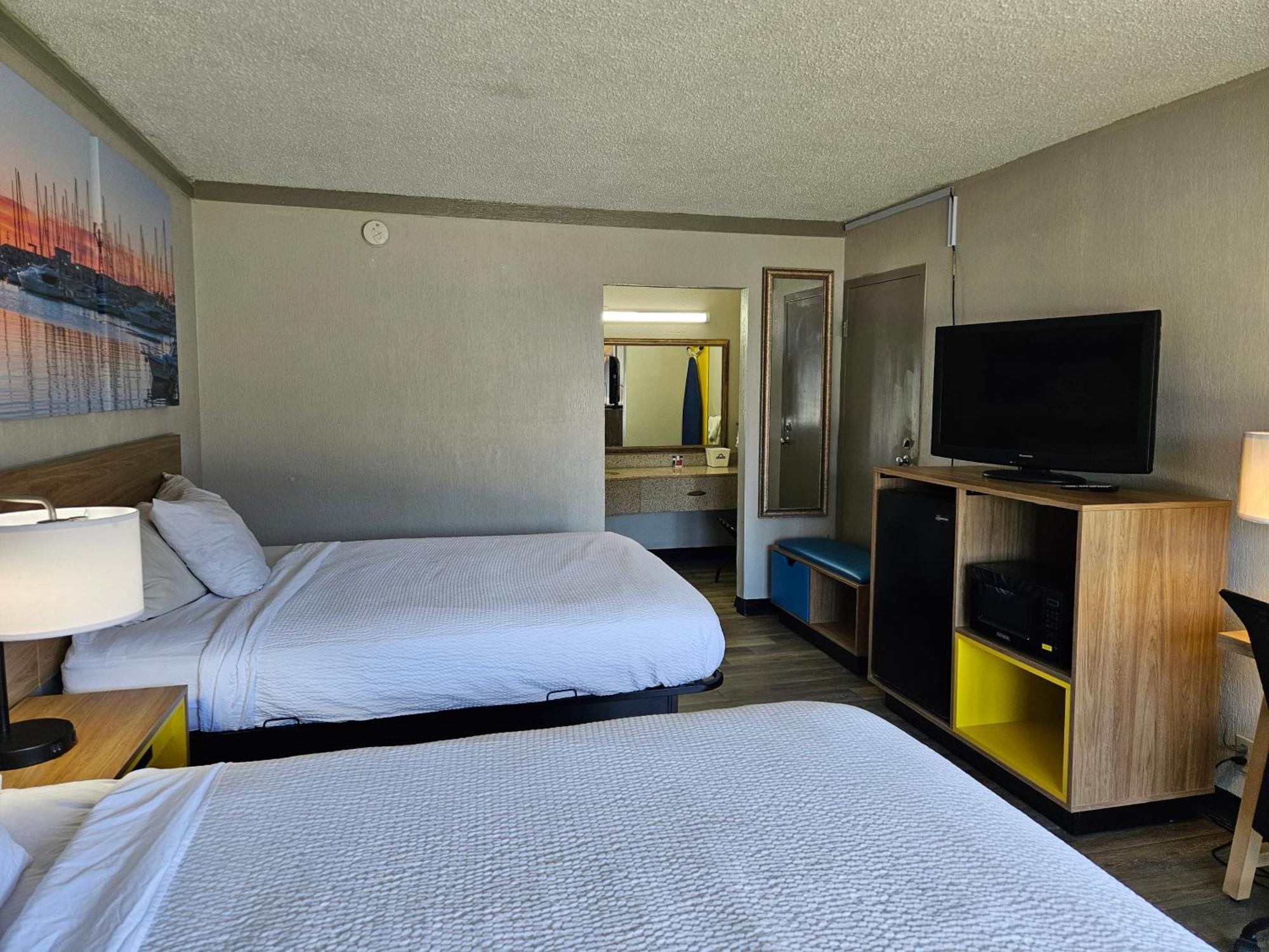 Days Inn By Wyndham Washington Dış mekan fotoğraf